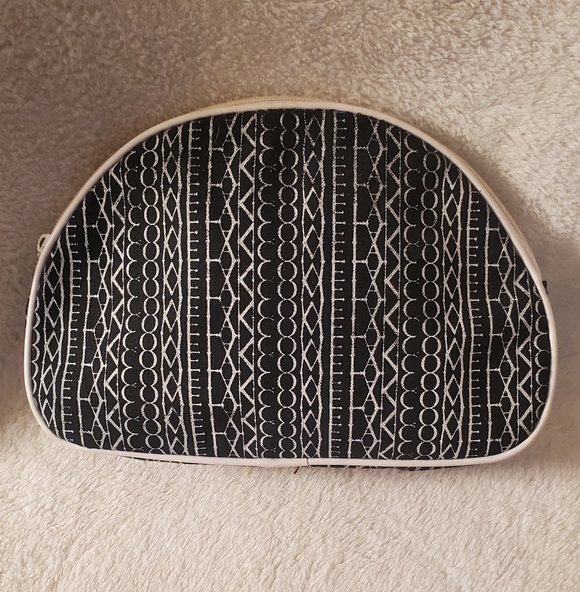 💚5/$25 Lancome Black & White Signature Makeup Bag Cosmetic Pouch - Picture 4 of 4